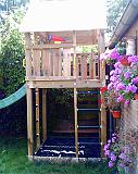 001 Kinder speelhuis tuin